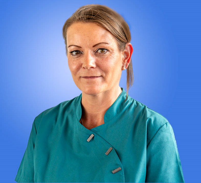 Das Bild zeigt Anne, Zahnmedizinische Fachangestellte.